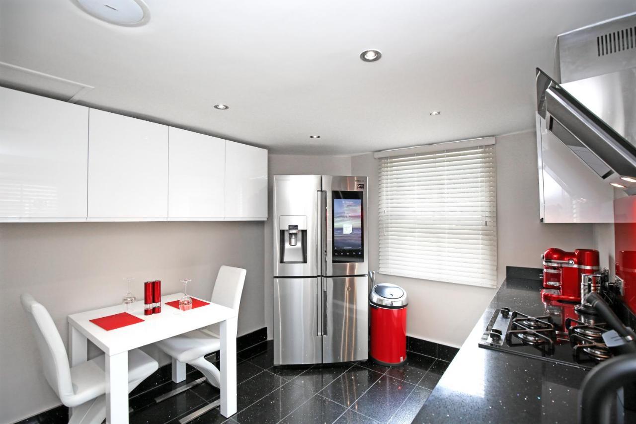 MODERN bedroom in London !! Buitenkant foto